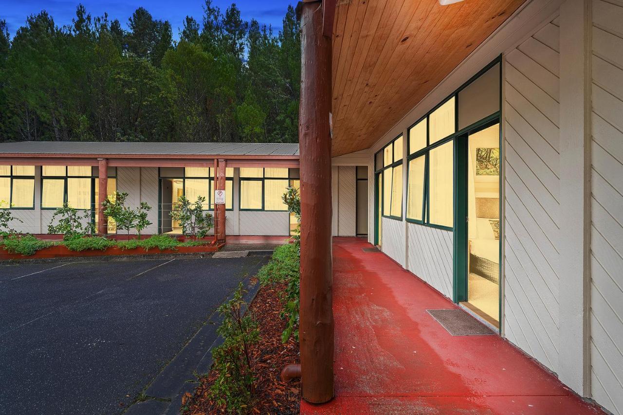 Motel Gold Rush
