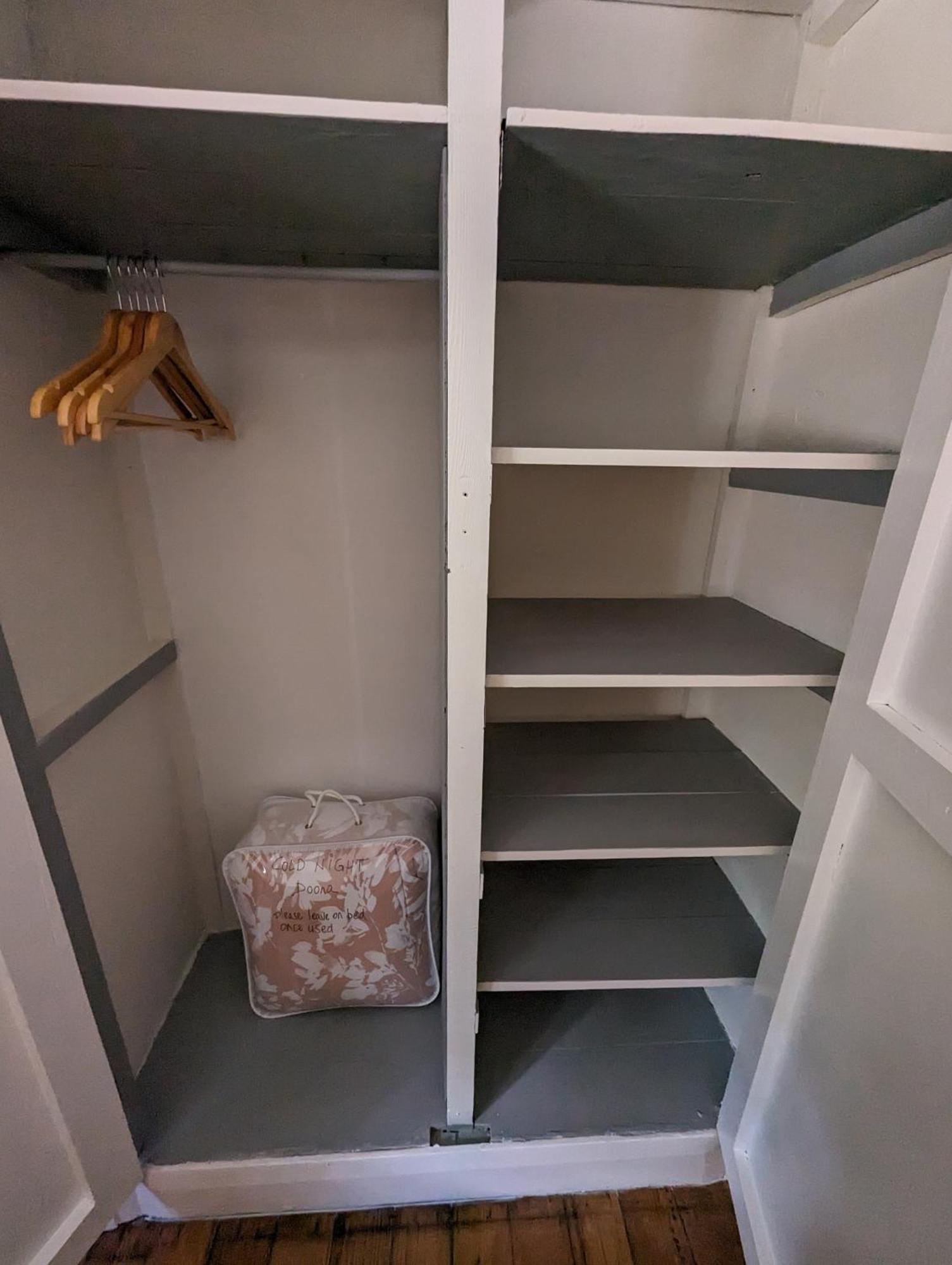 Apartment Lyell