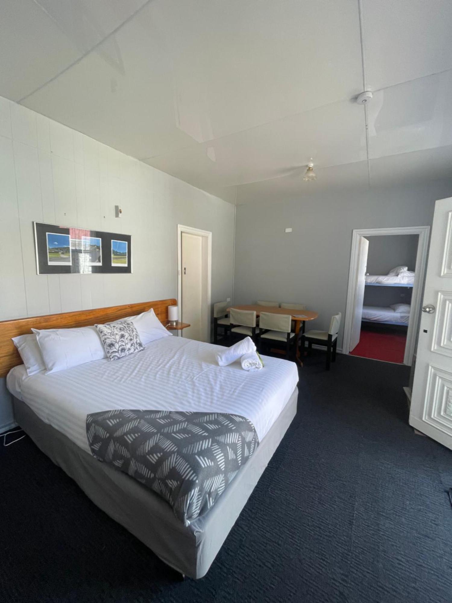 Mountain View Motel 3*