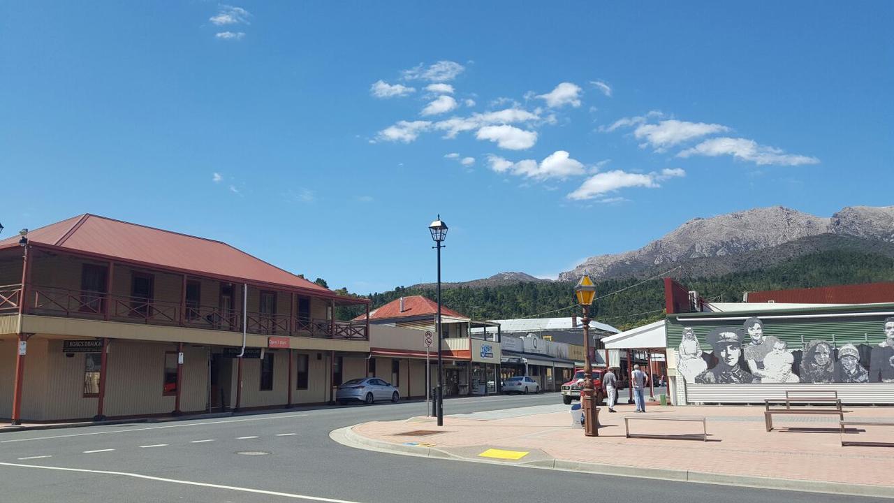 Motel Mt Lyell Motor