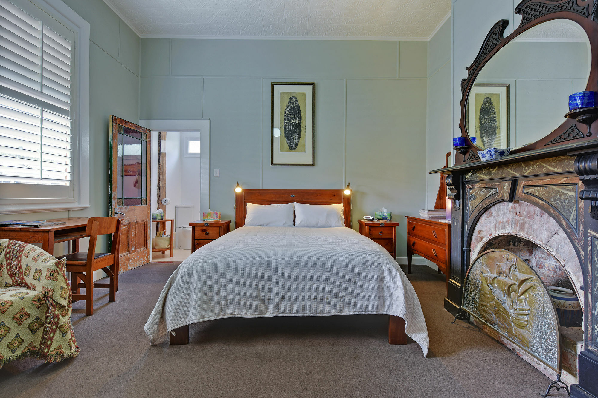 Mt Lyell Anchorage Guest house