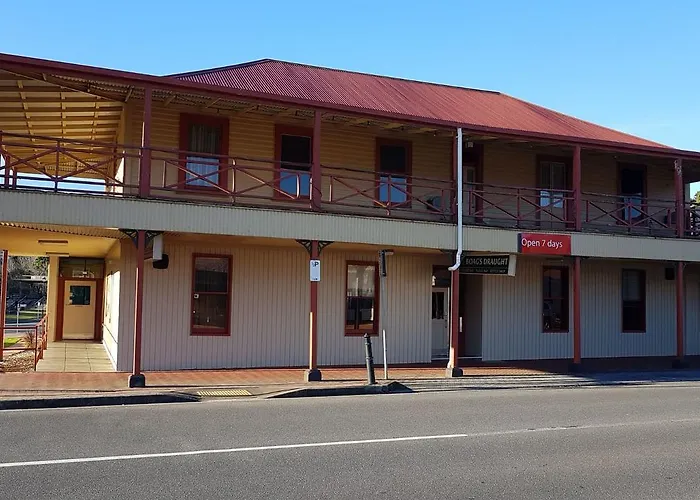 Mt Lyell Motor Inn